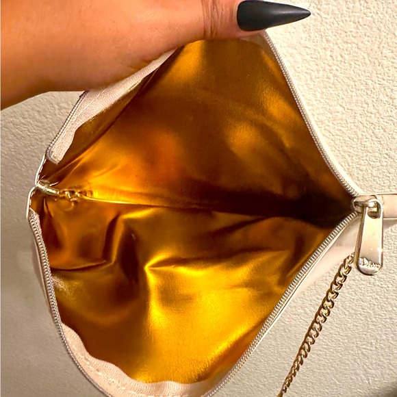 Dior Clutch - Picture 4 of 5